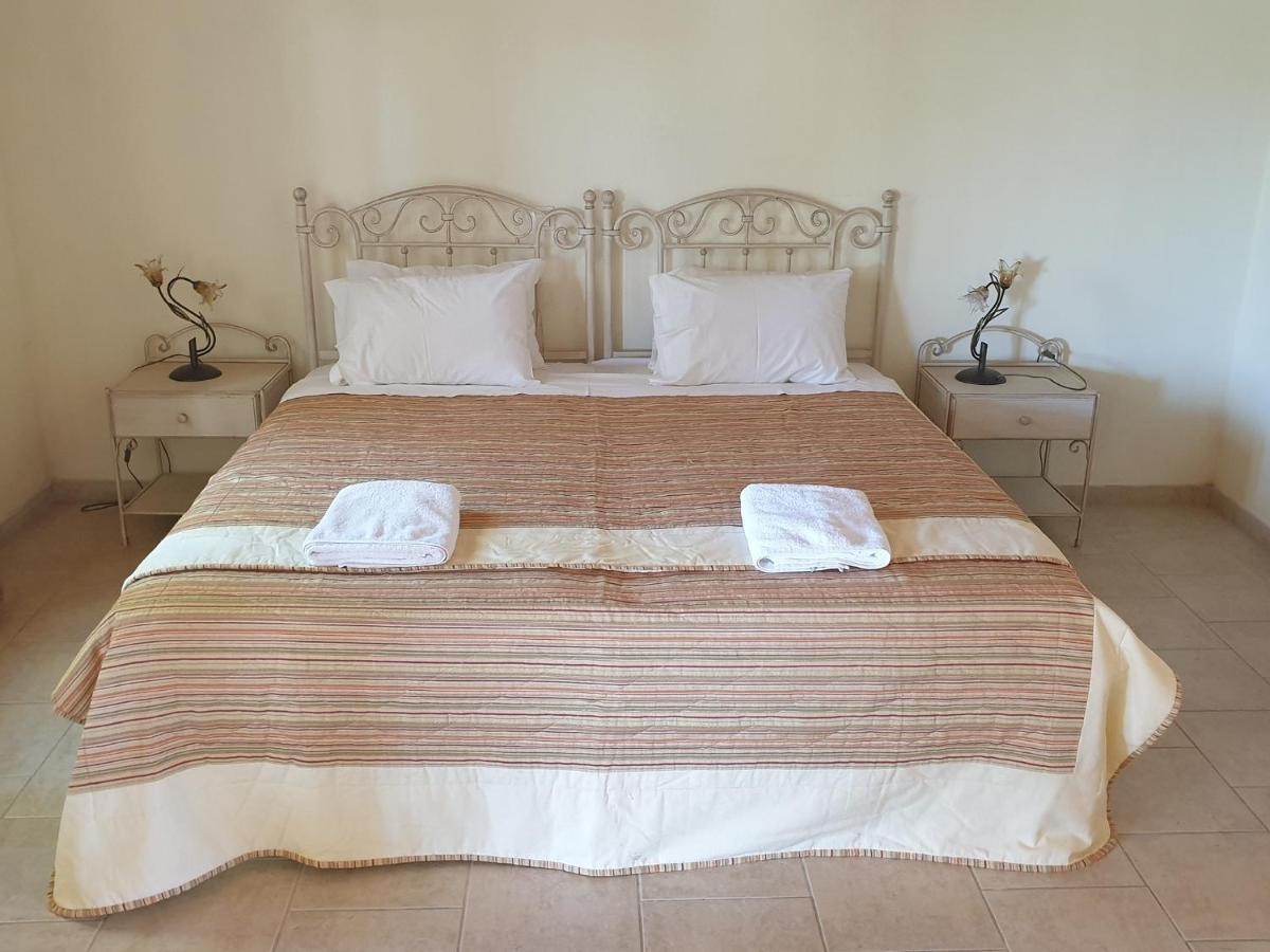 Olive Villas Anapaftíria Exteriér fotografie