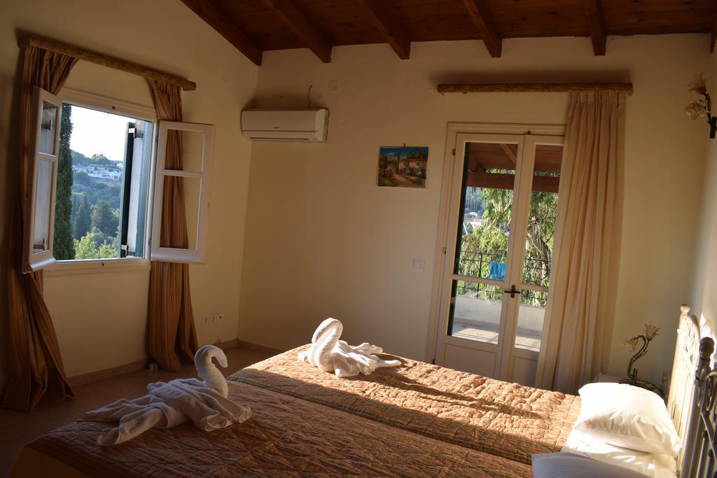 Olive Villas Anapaftíria Exteriér fotografie